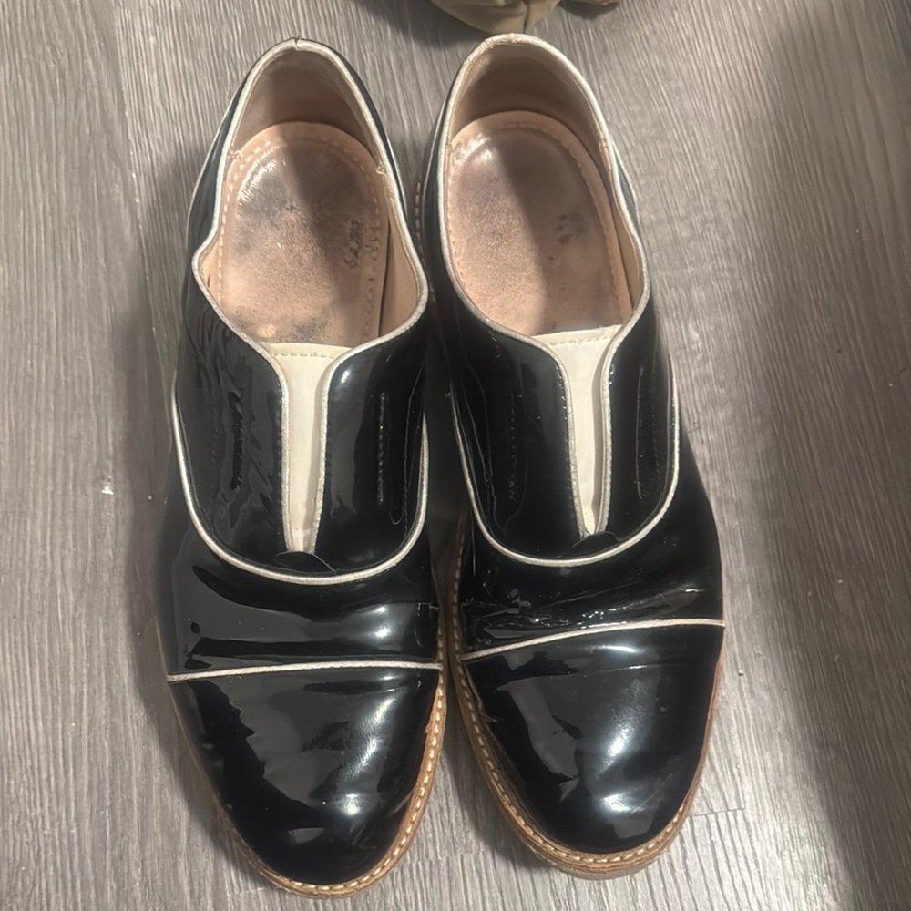 Johnson& Murphy Black Patent Leather Slip-On Shoes